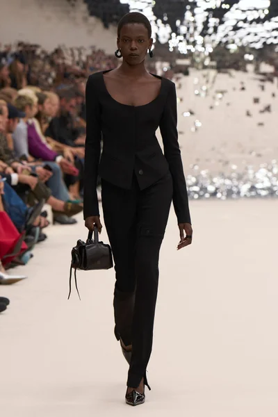 Look 39